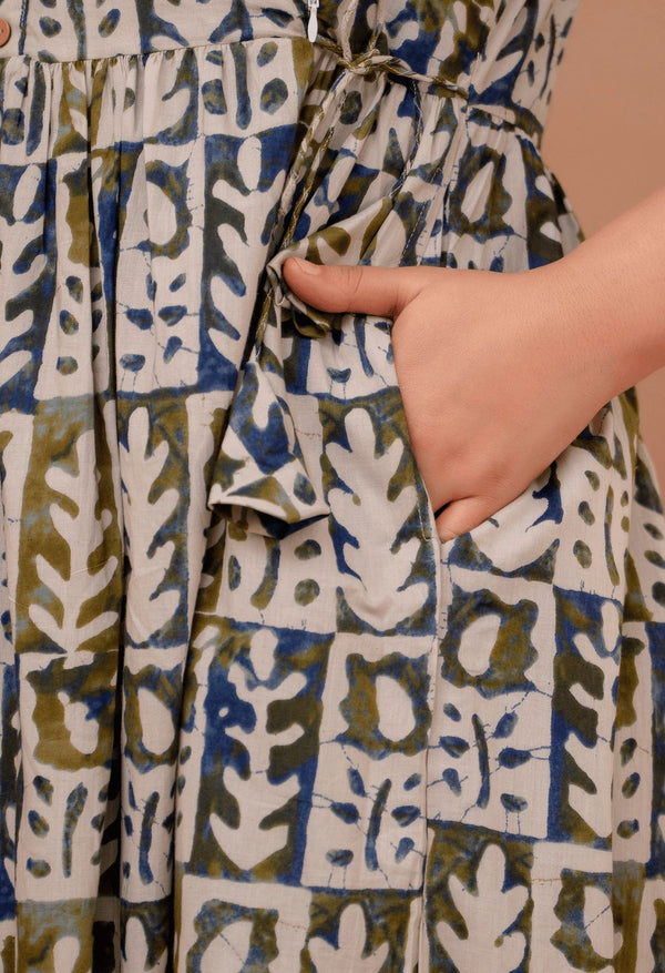 White Abstract Block Printed Collared Viscose Rayon Maternity & Feeding Maxi Dress
